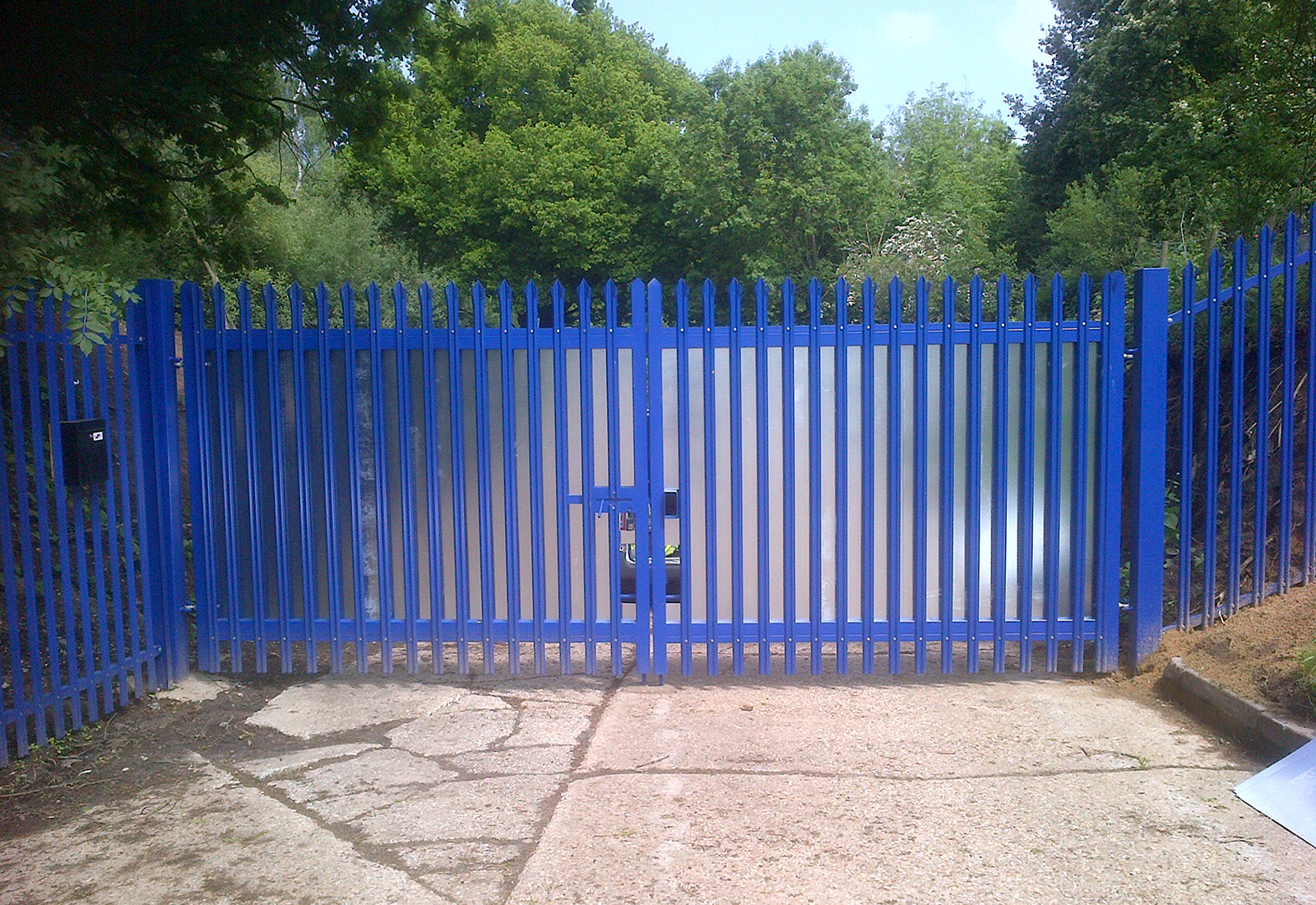 Commercial Palisade Gates » Residential & Commercial Electric Gates